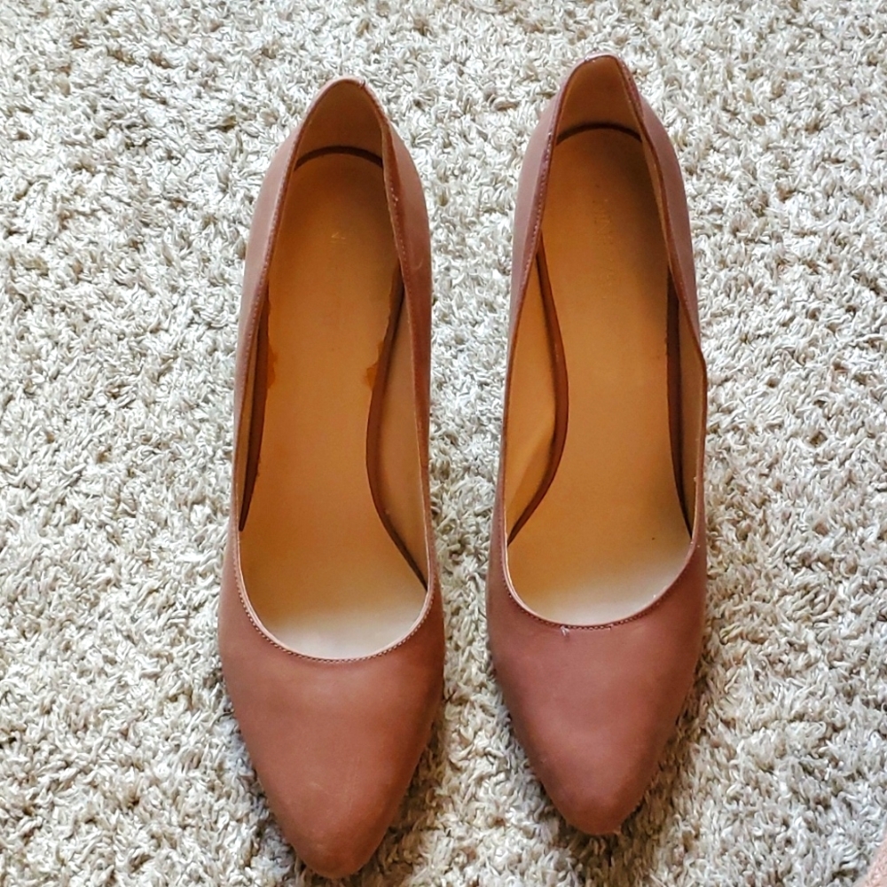Nine West Pump